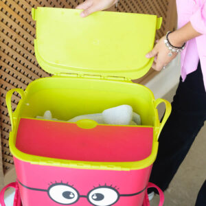 25L children's tidy basket with lid glasses