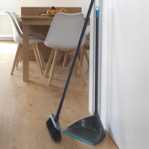 Practical and safe plastic anti-tip dustpan | Sp-Berner