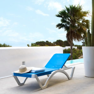 Mykonos lounge chair made of weather resistant plastic | Sp-Berner