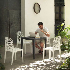 Pack of 6 Flora chairs made of recycled plastic | Sp-Berner