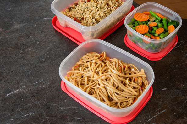 Basic lunch boxes and food savers