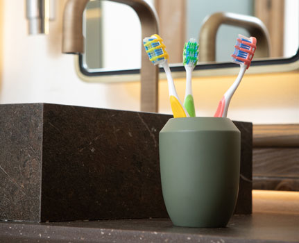 manual toothbrushes with different hardnesses